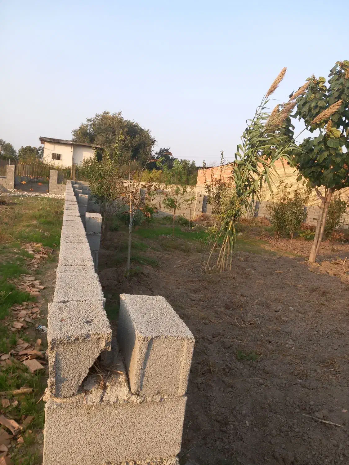 زمین مسکونی با پروانه ساختمان