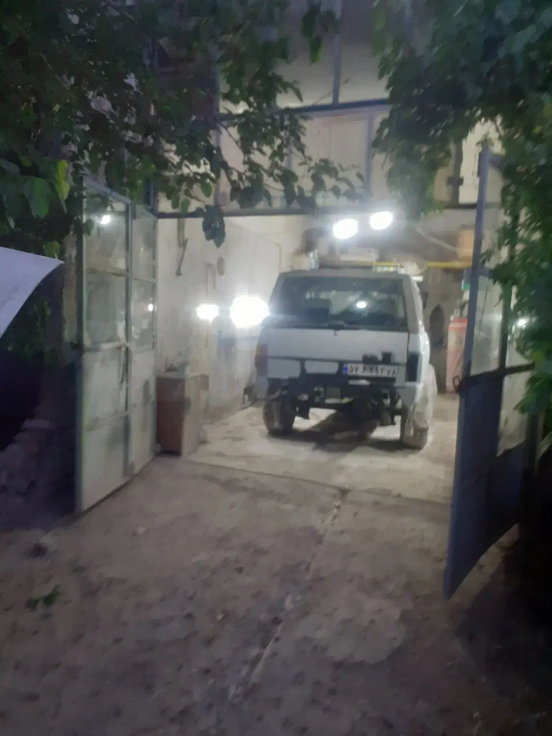 اجاره یک باب مغازه داخل گاراژ