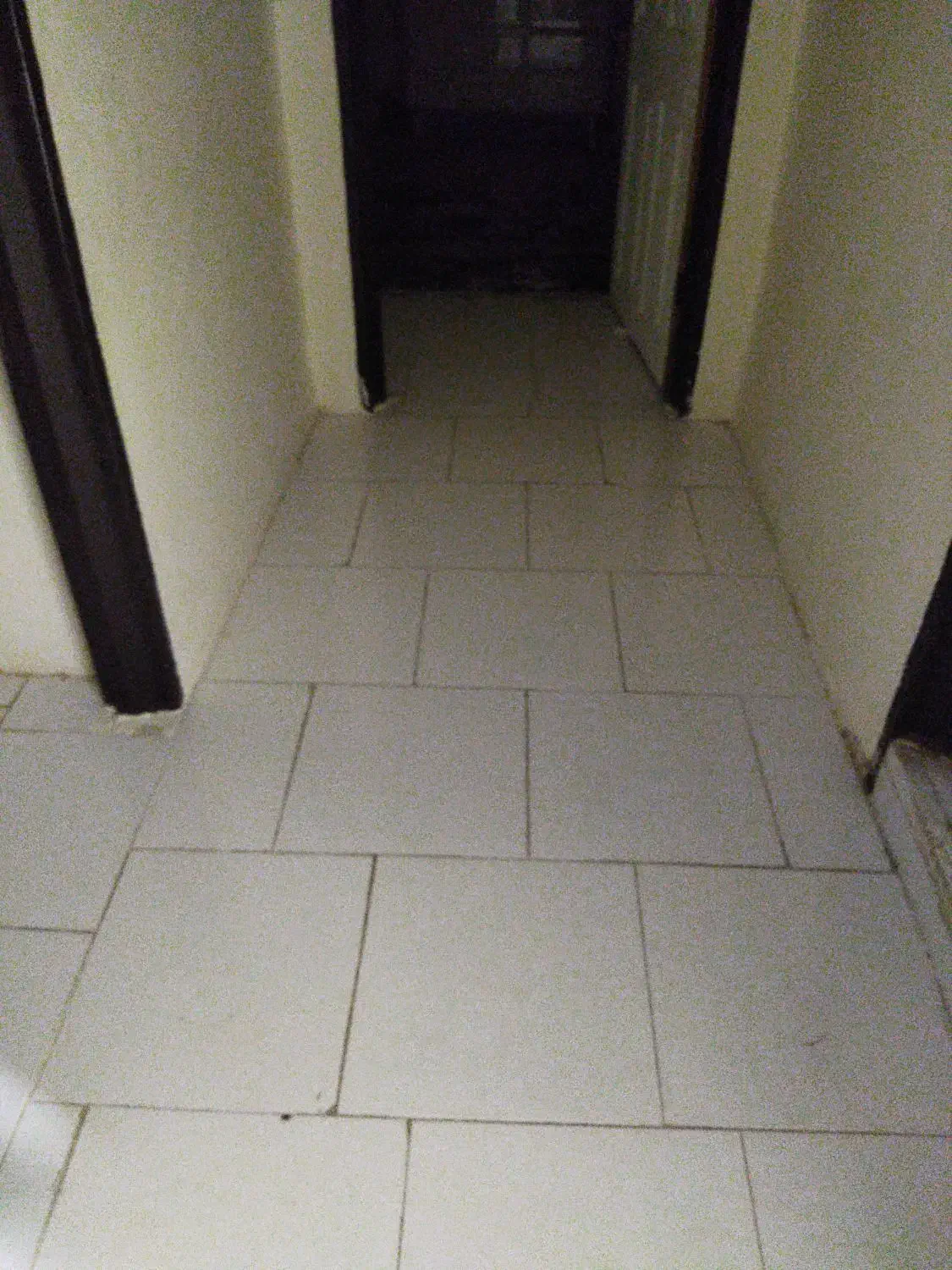 بندرلنگه مجتمع ۴۰۵ واحدی