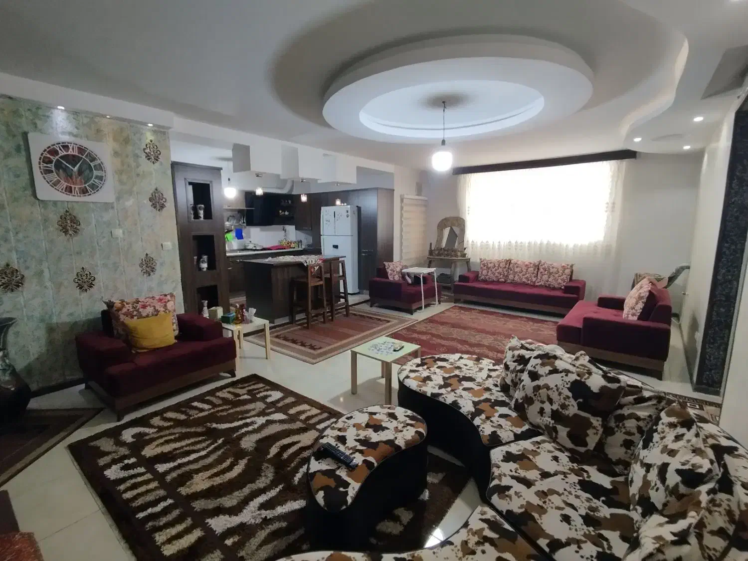 فروش دو خوابه سالن بزرگ لوکس