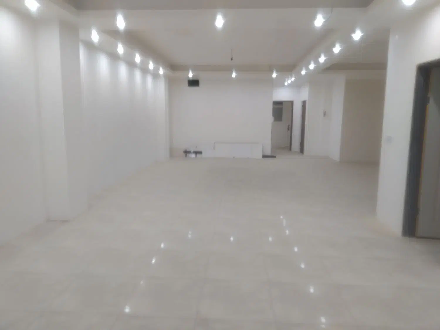تک واحدی _ خ بهشتی _ معاوضه