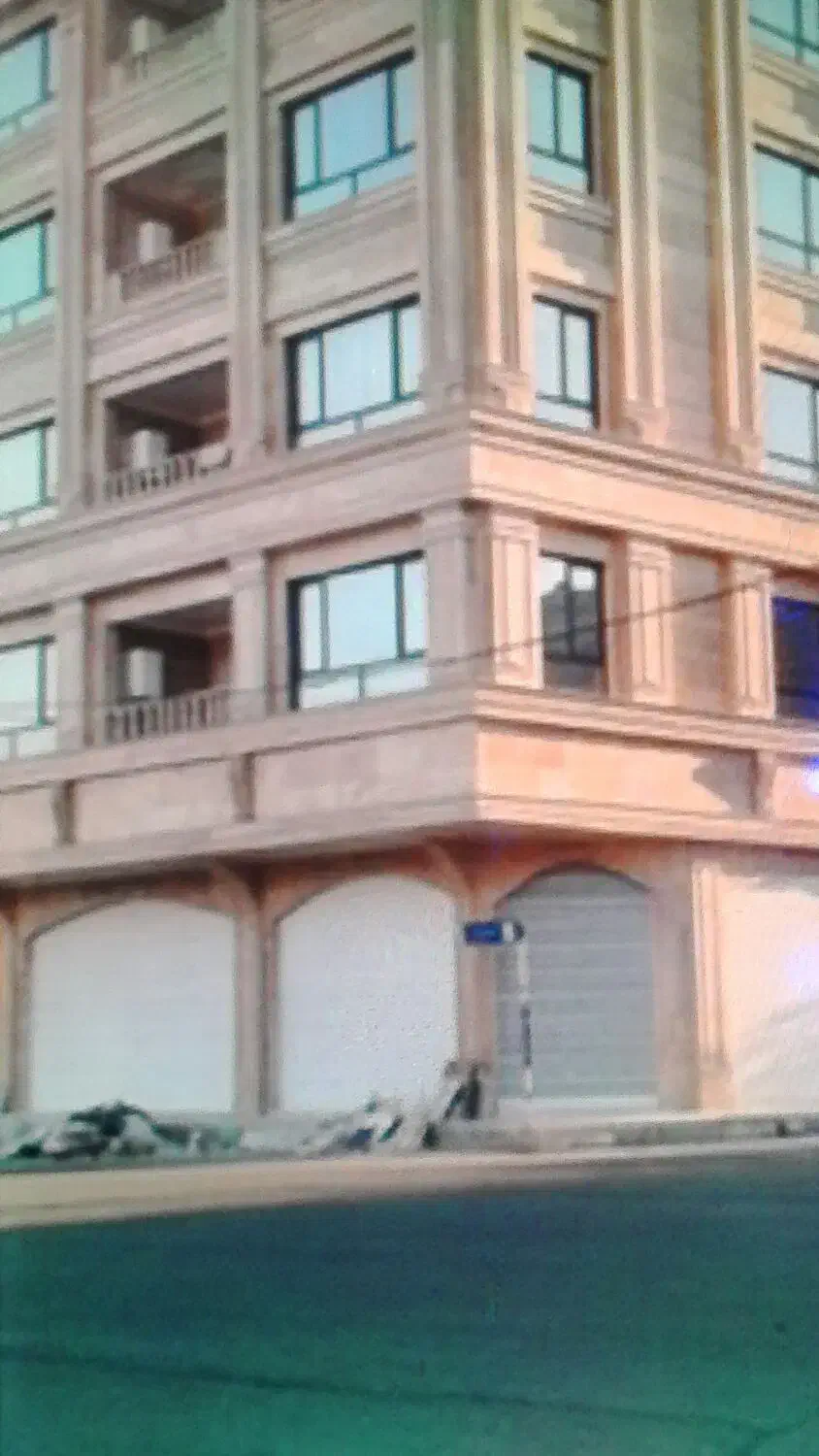 مغازه ۲۰۰متری نوساز