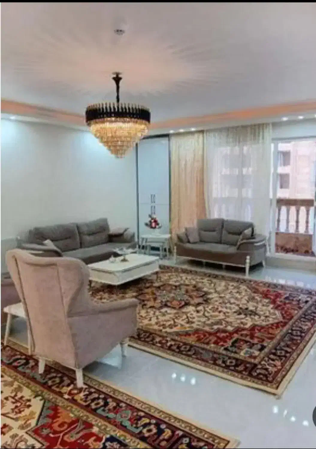 ملک فروشی