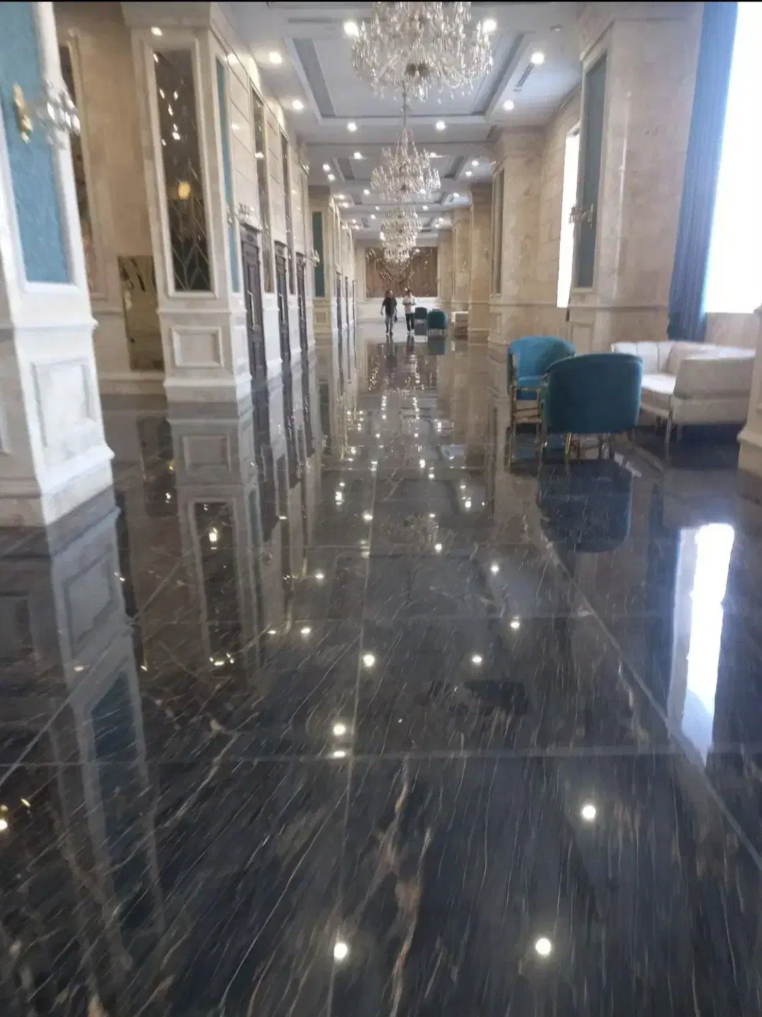 رونیکا پالاس کوهک، اگهی شخصی