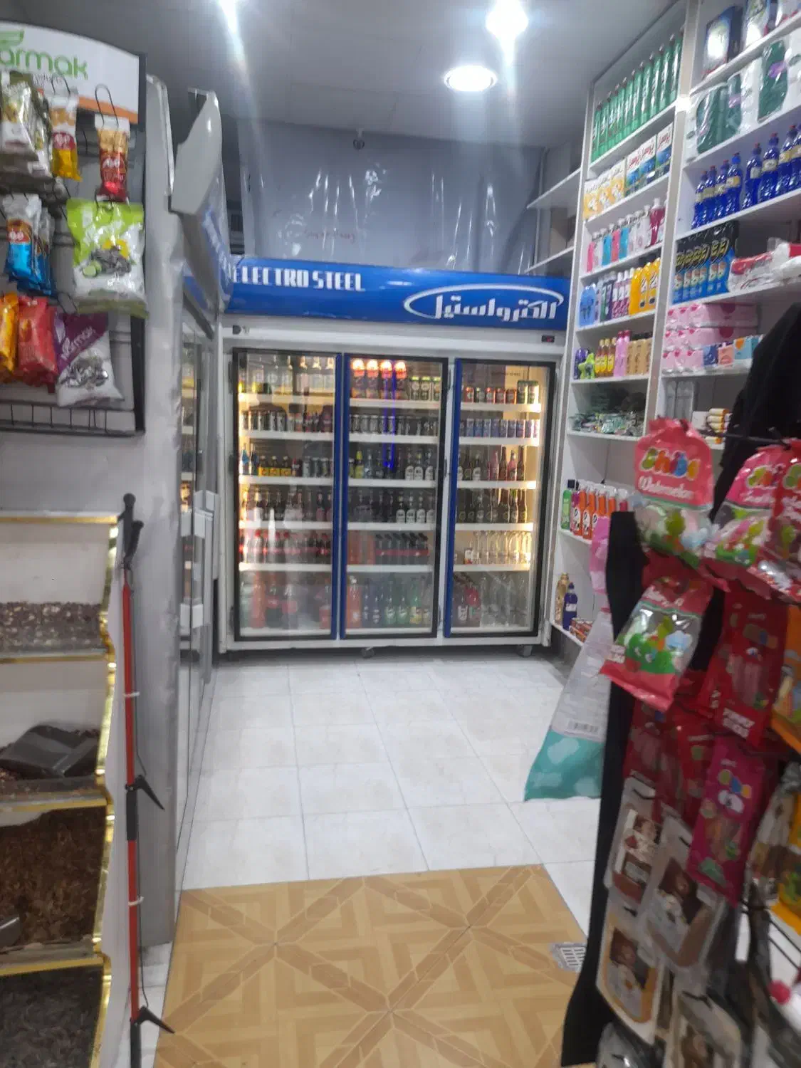 واگذاری سوپر مارکت در دانش آموز