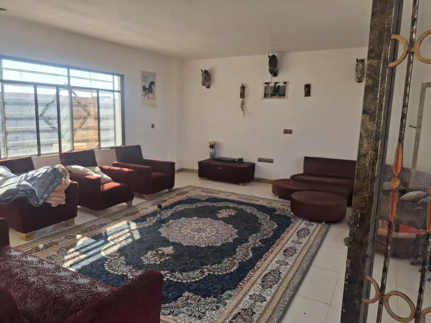 باغ و ویلا اصطبل