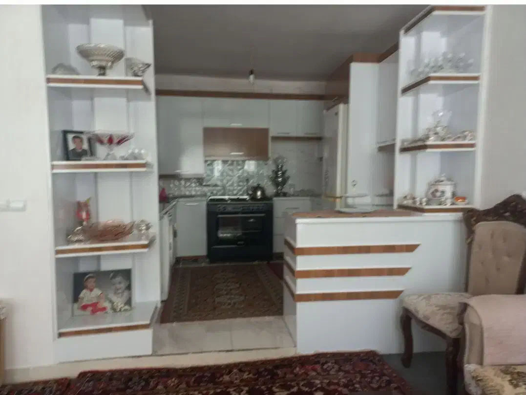 فروش یک باب حیاط به متراژ ۲۰۱ متر