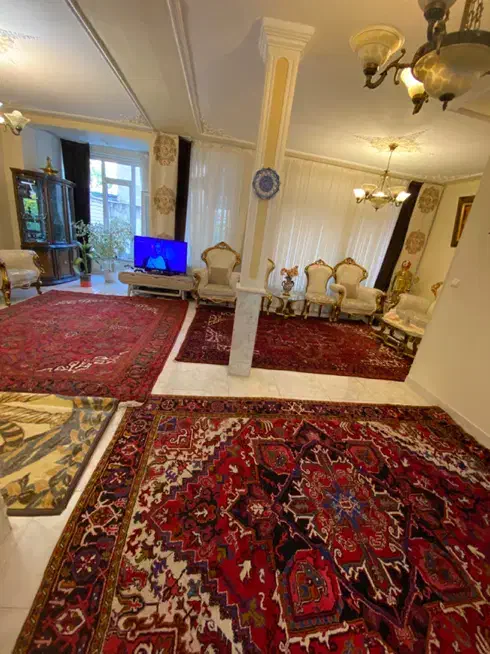 خانه دو طبقه بازسازی شده خوش موقعیت لاله