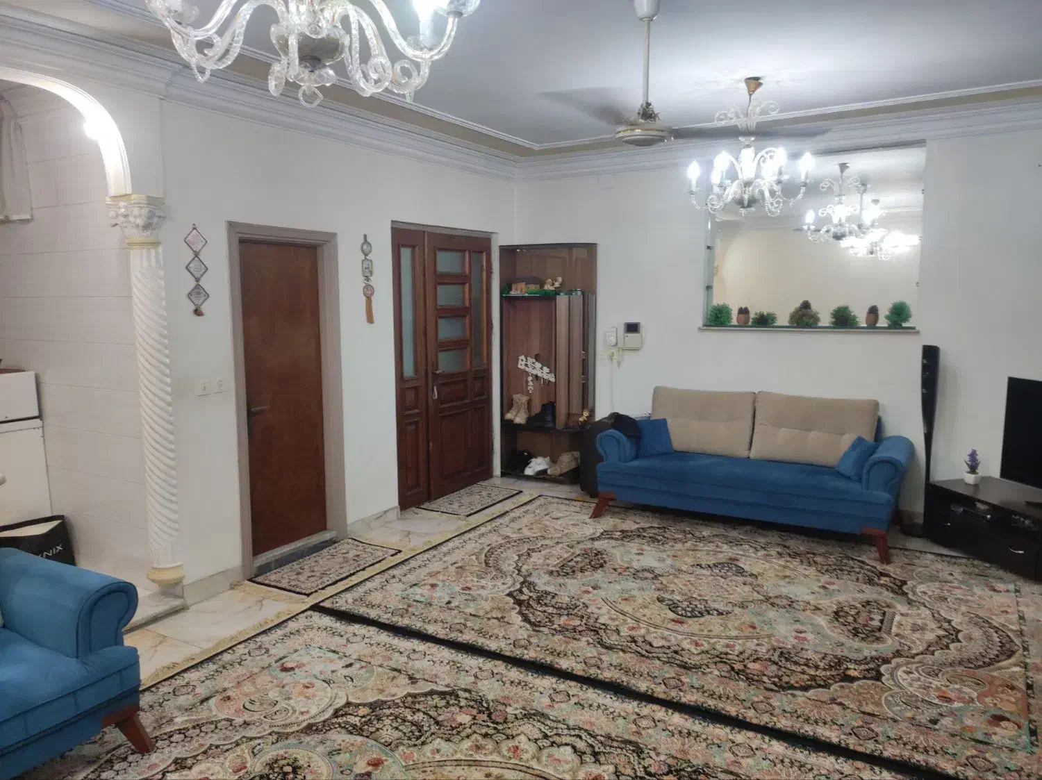 در محیطی آرام وبی سر وصدا