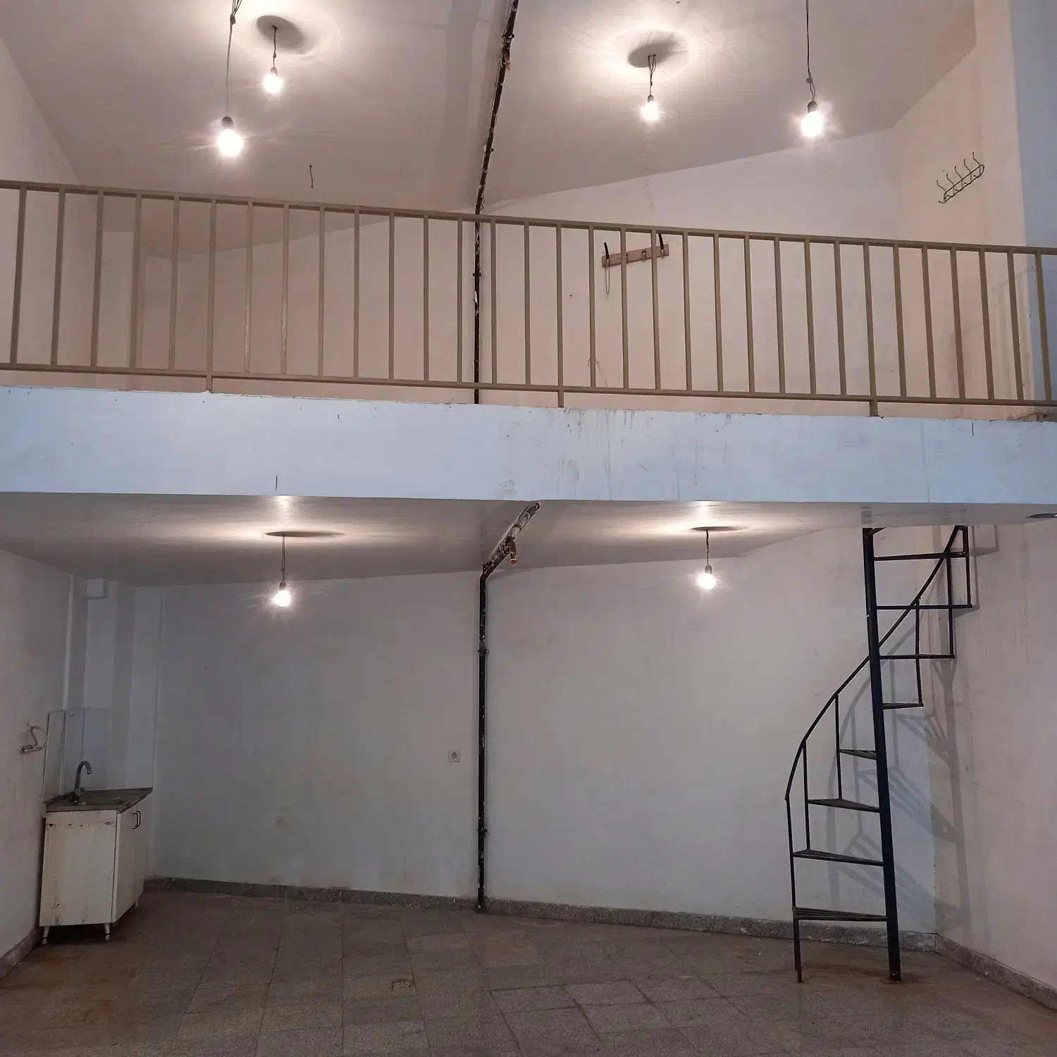 مغازه ۴۱ متری واقع در شهرک صنعتی چهاردانگه
