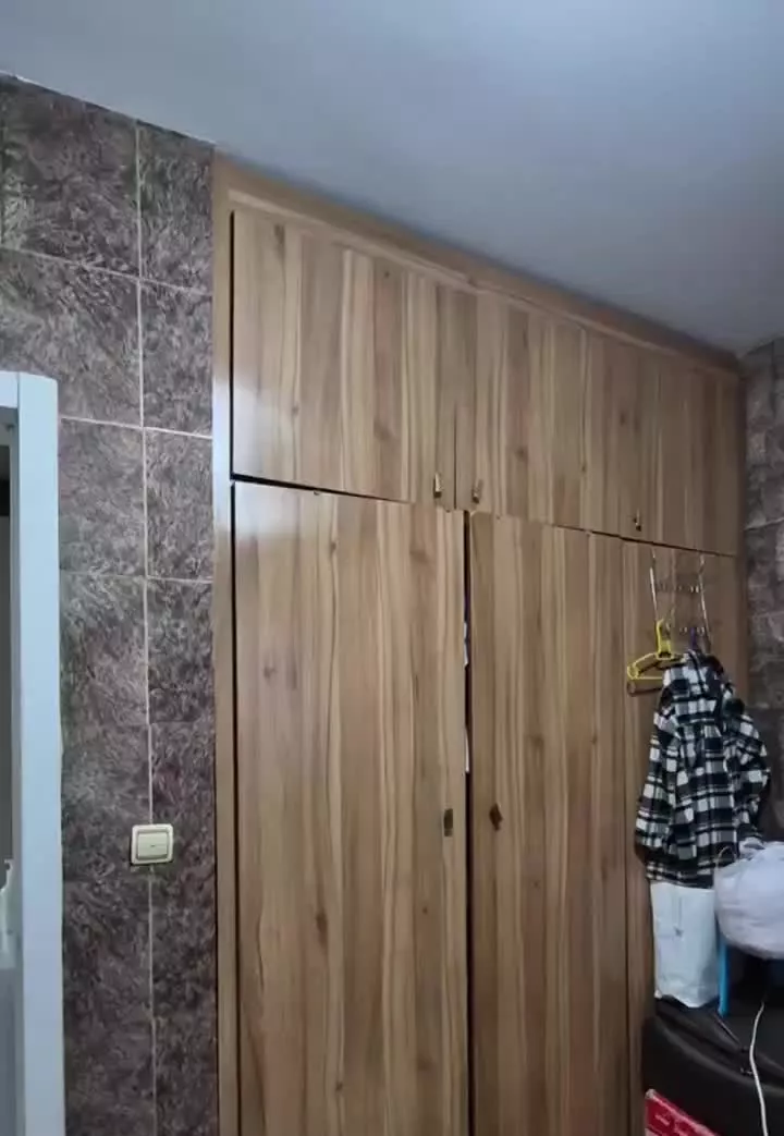 ۲ خواب طبقه ۱۳ بلوک رو به روی صابر