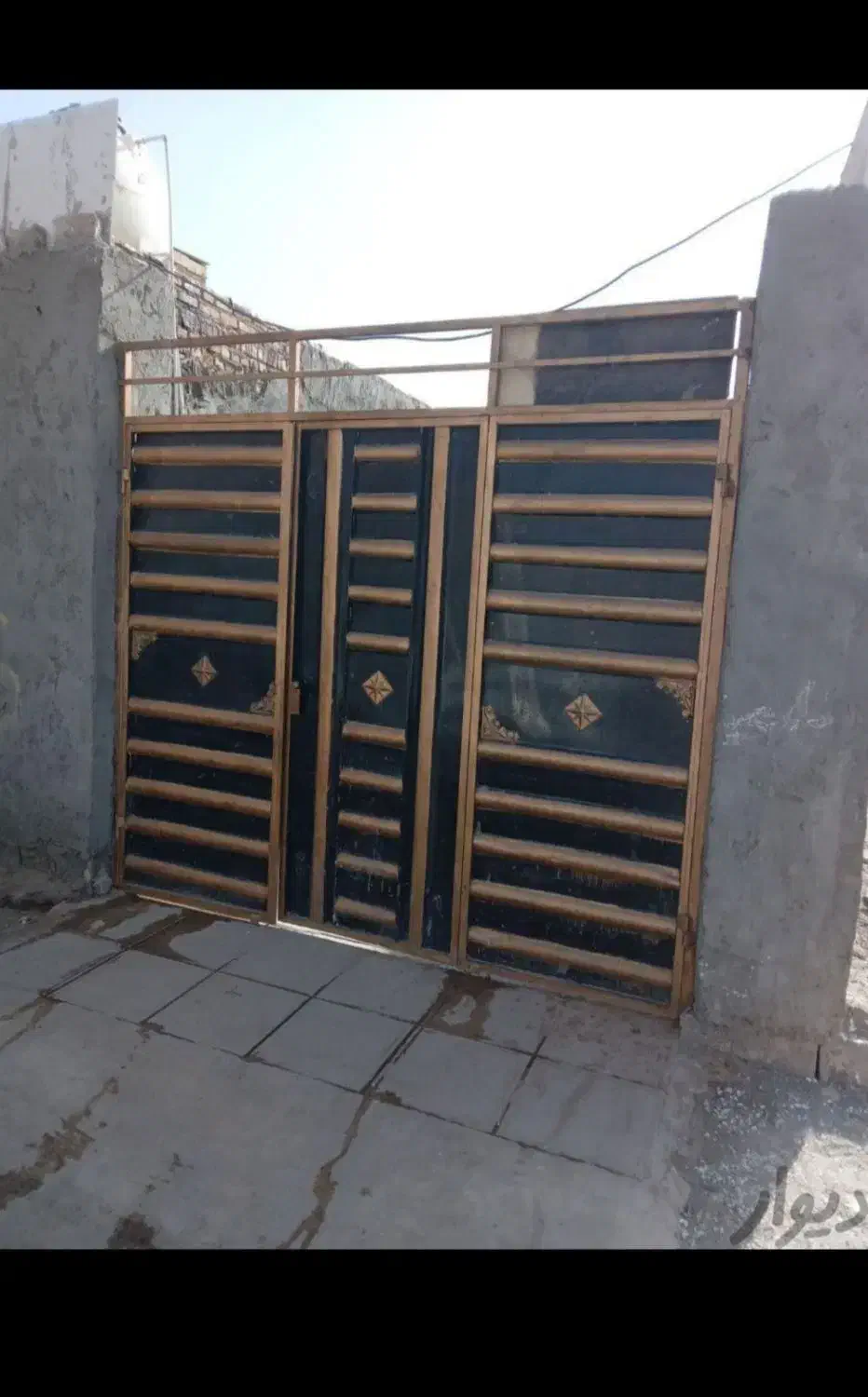 خانه رهن داده میشود