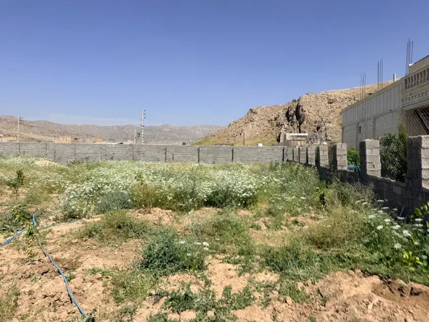 زمین باغی روبروی بیمارستان