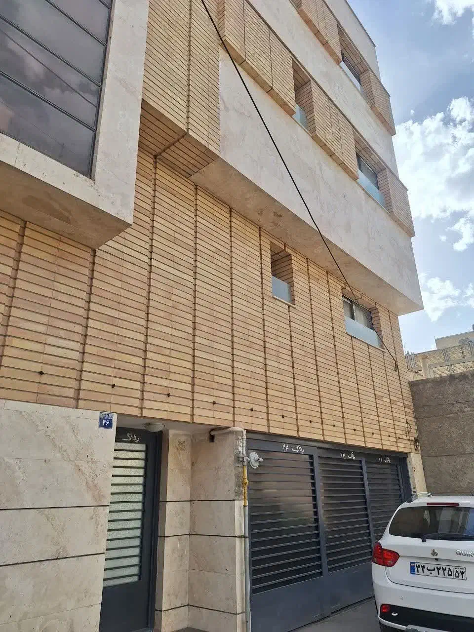 اپارتمان تک واحدی
