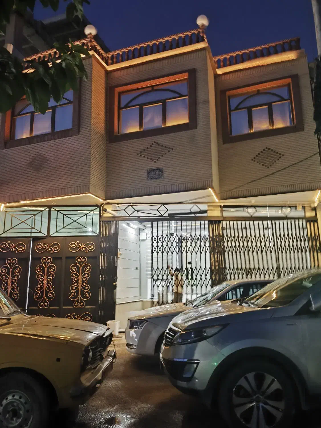 یکبار واحد ۳طبقه تجاری مسکونی