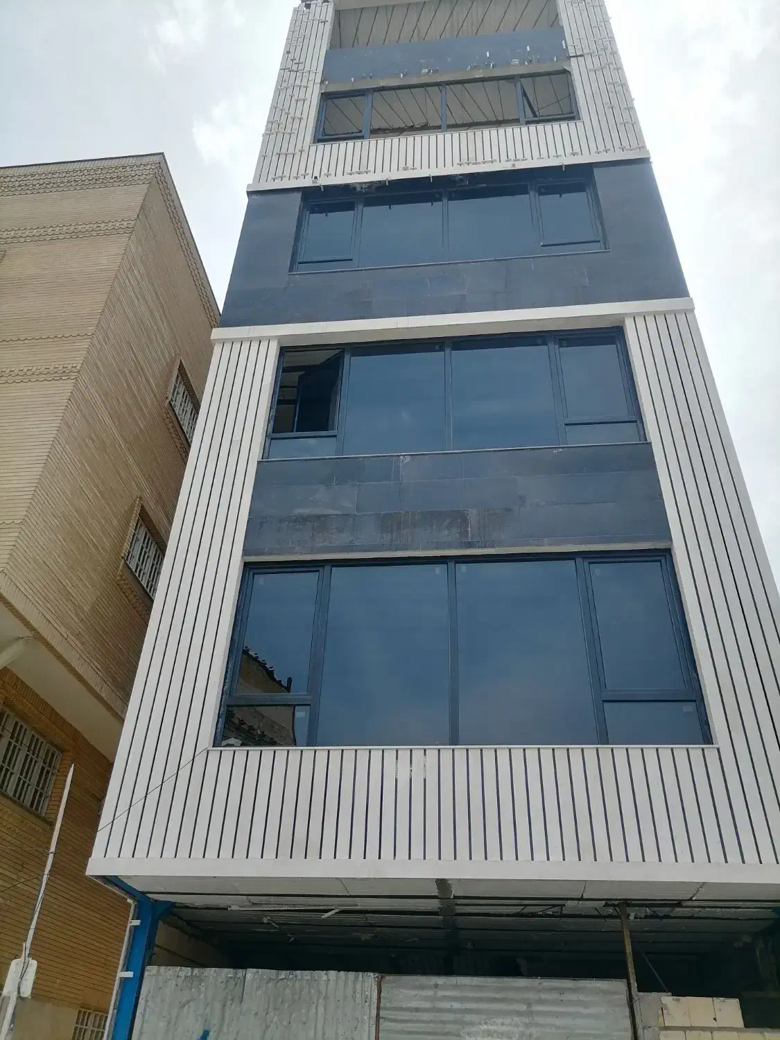آپارتمان عالی فول نورگیر