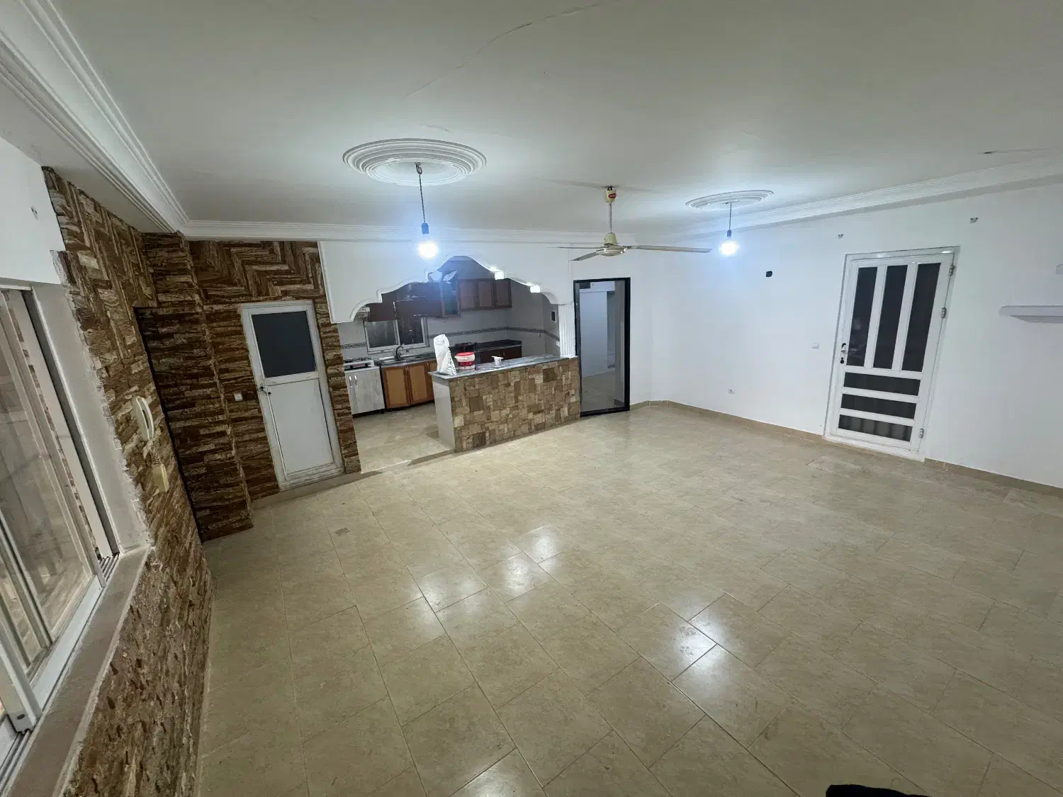 سوییت ۷۰ متری همکف