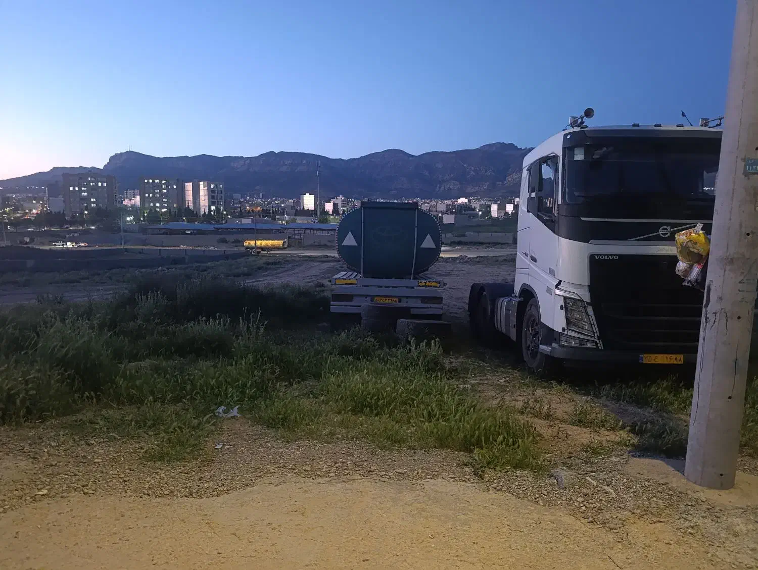 زمین آشوری