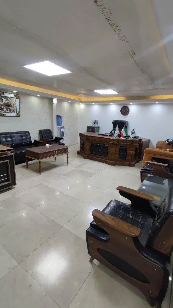 اجاره مغازه ۱۵۰ متری بر جاده ساوه