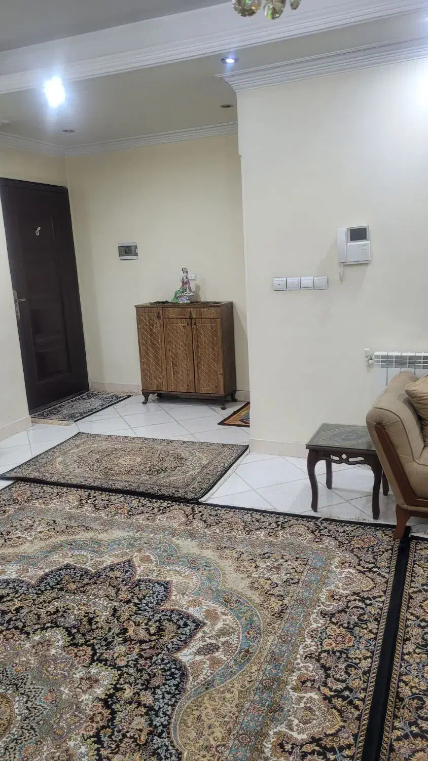 ۱۱۰ متر بالای شهرداری دو خواب