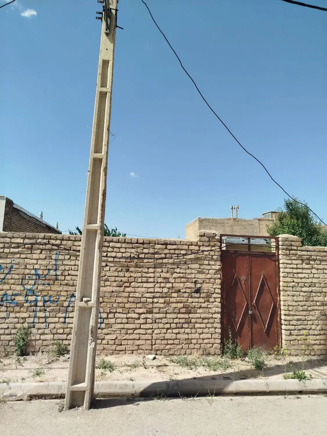 200مترچهاردیواردرسلطانیه زنجان