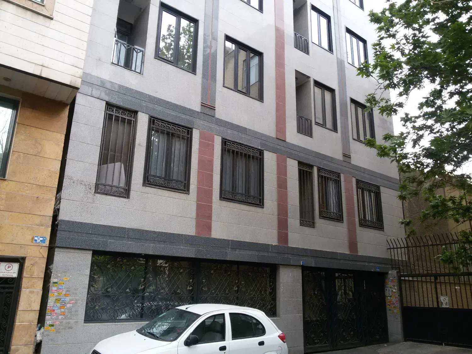 فول امکانات دو نبش لوکس
