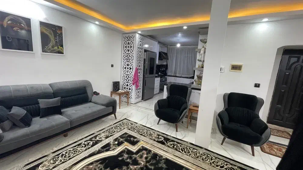 اپارتمان دو خواب پارکینگ دار
