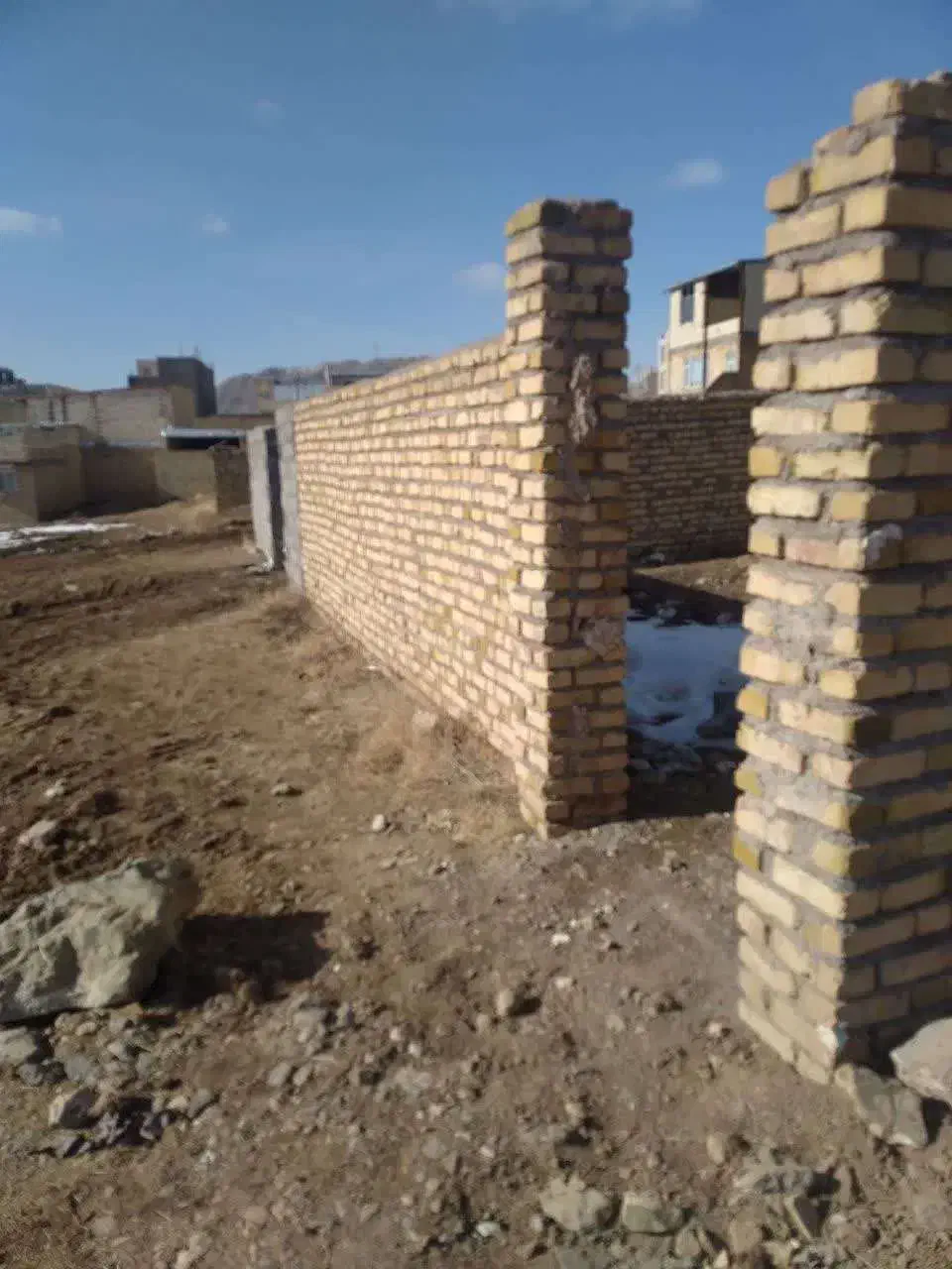 زمین در دواسب