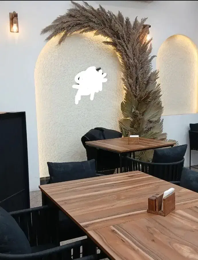 مغازه رهن و اجاره با حاشیه ۸ متری