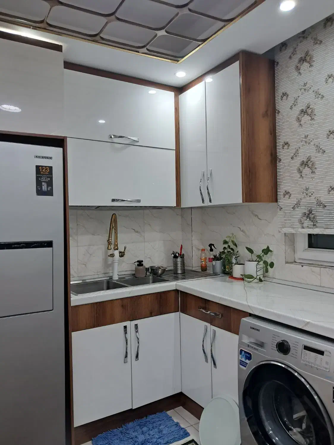 آپارتمان فروشی ۸۵متری نوساز آسانسور دار انباری دار
