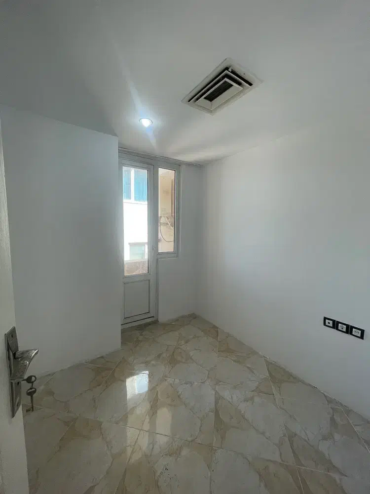 ۶۱ متری پارکینگ سندی_ ۴ سال ساخت_ شهرک مریم