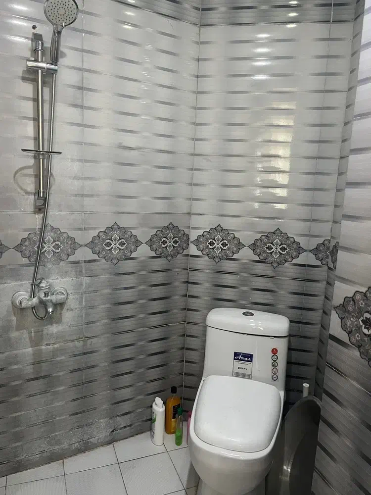 135متر 2خواب_ دو نبش*مرکز شهر*