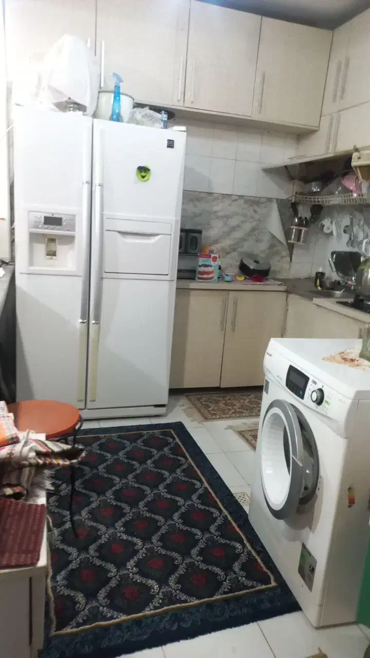 رهن آپارتمان طبقه اول میدان هفت تیر