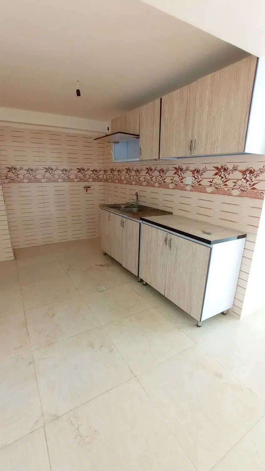 خانه ی اجاره ای حاشیه ی فرطان