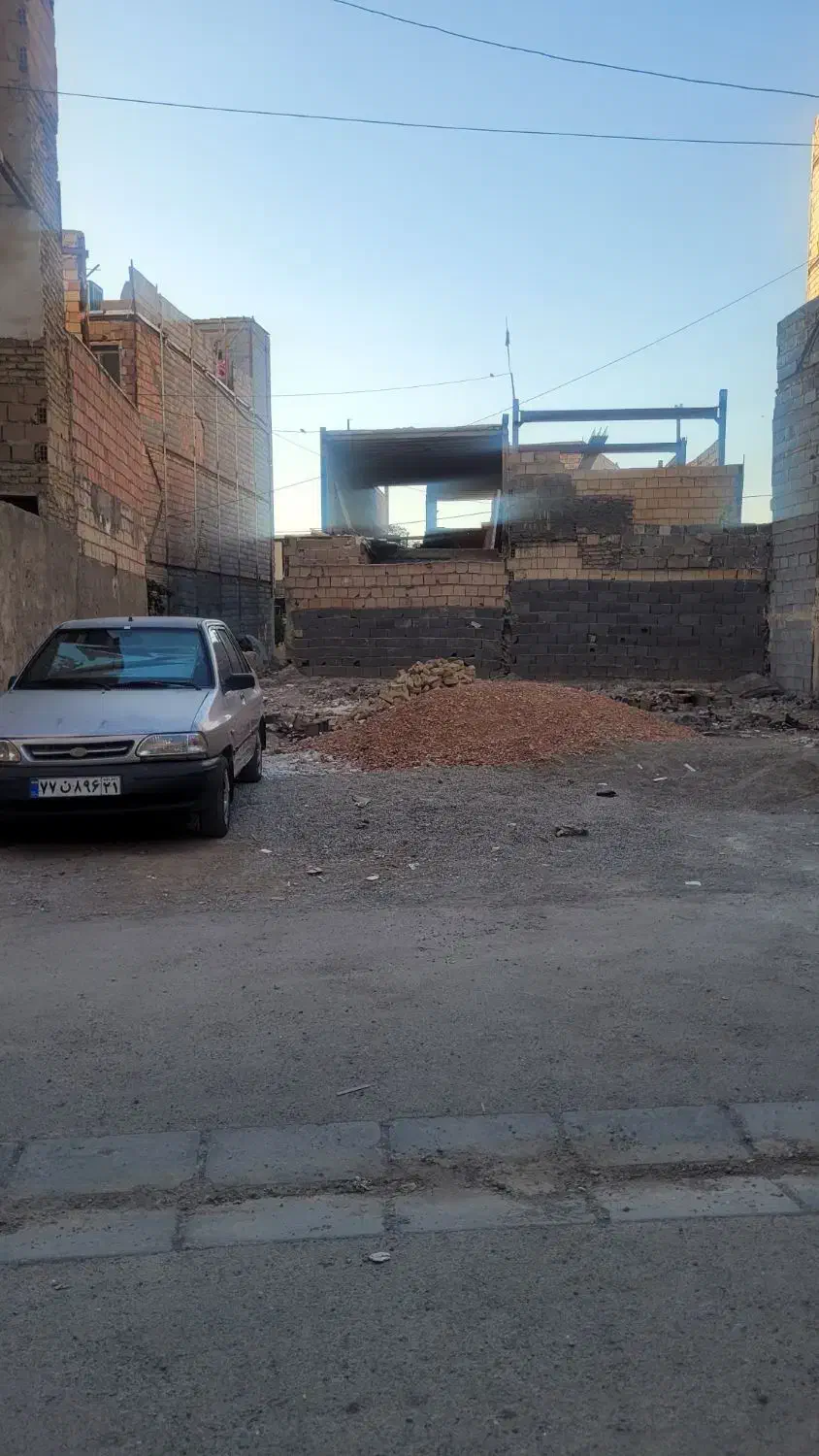 زمین مسکونی