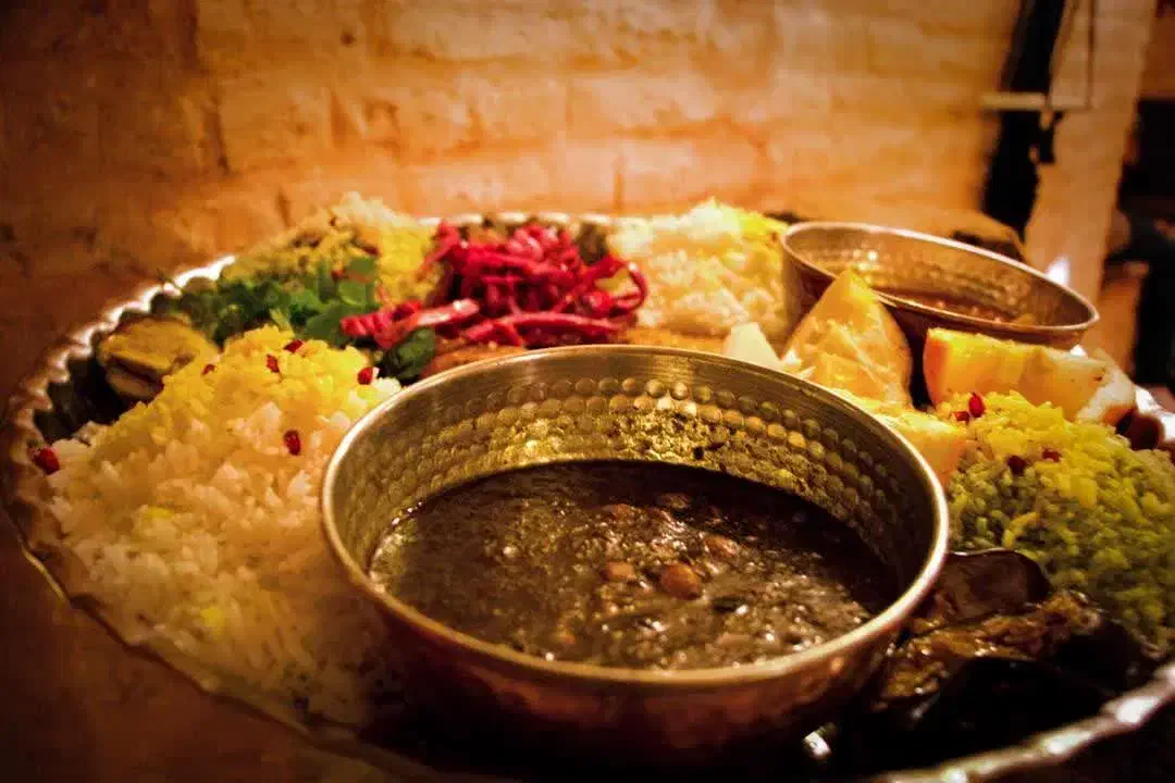 واگذاری غذا بیرون بر