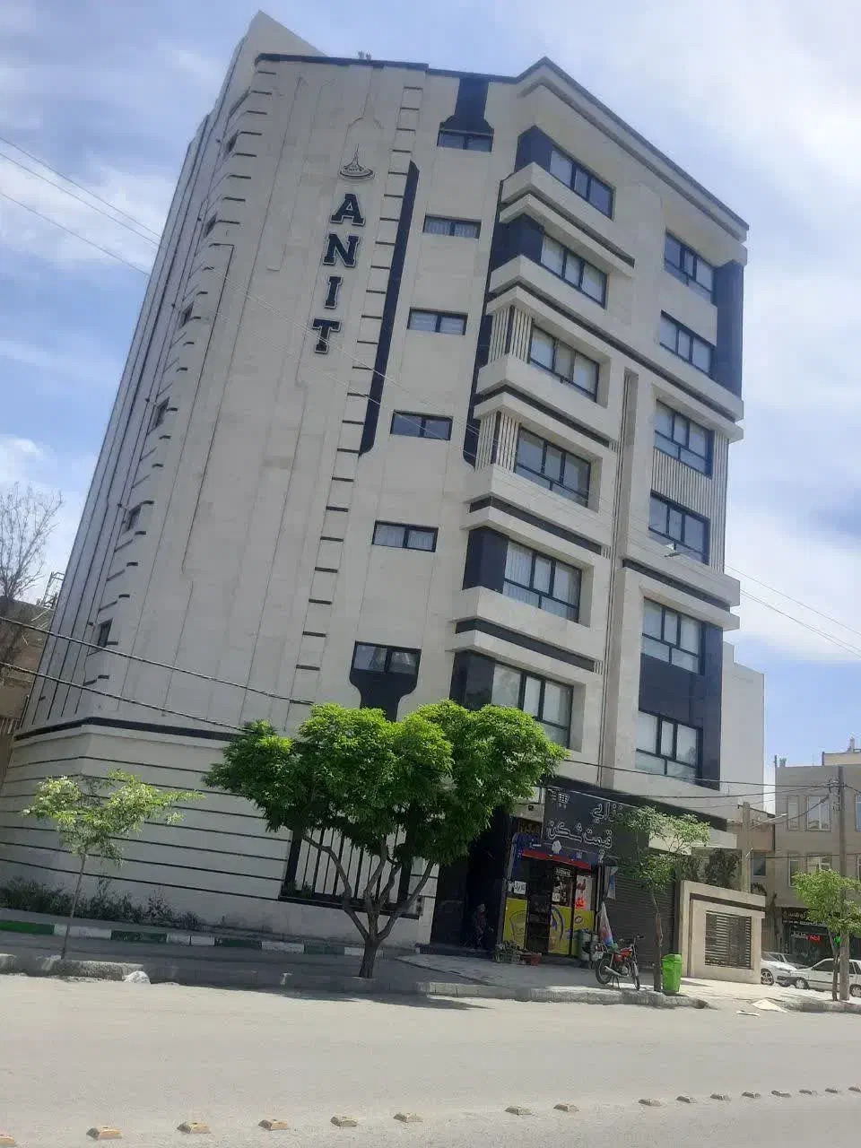 فروش آپارتمان ۲۱۰متری شهرک غرب
