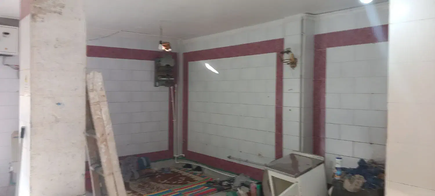 مغازه دوبر ۳۸متری بلوار بهاران نبش چهارراه