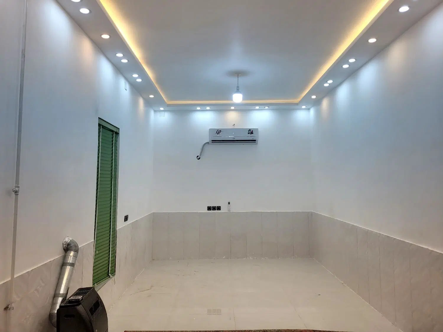 منزل ویلایی لوکس ۲۴۰ متری