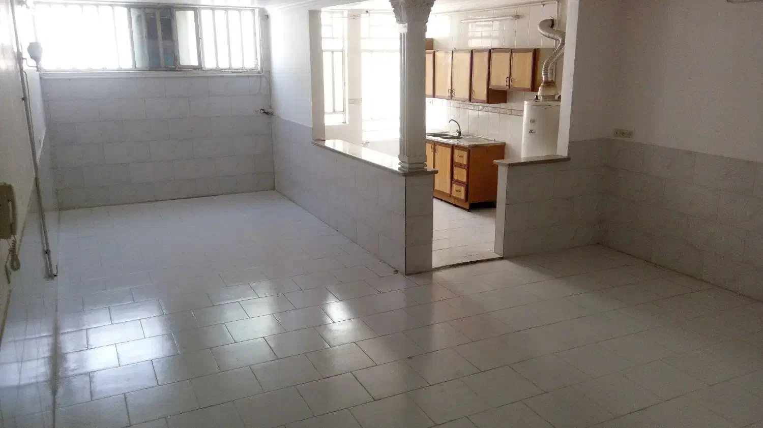 زیرزمین مسکونی ابتدای صابریزدی