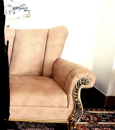 هم خونه خانم شاغل( محل زندگی صدرا )