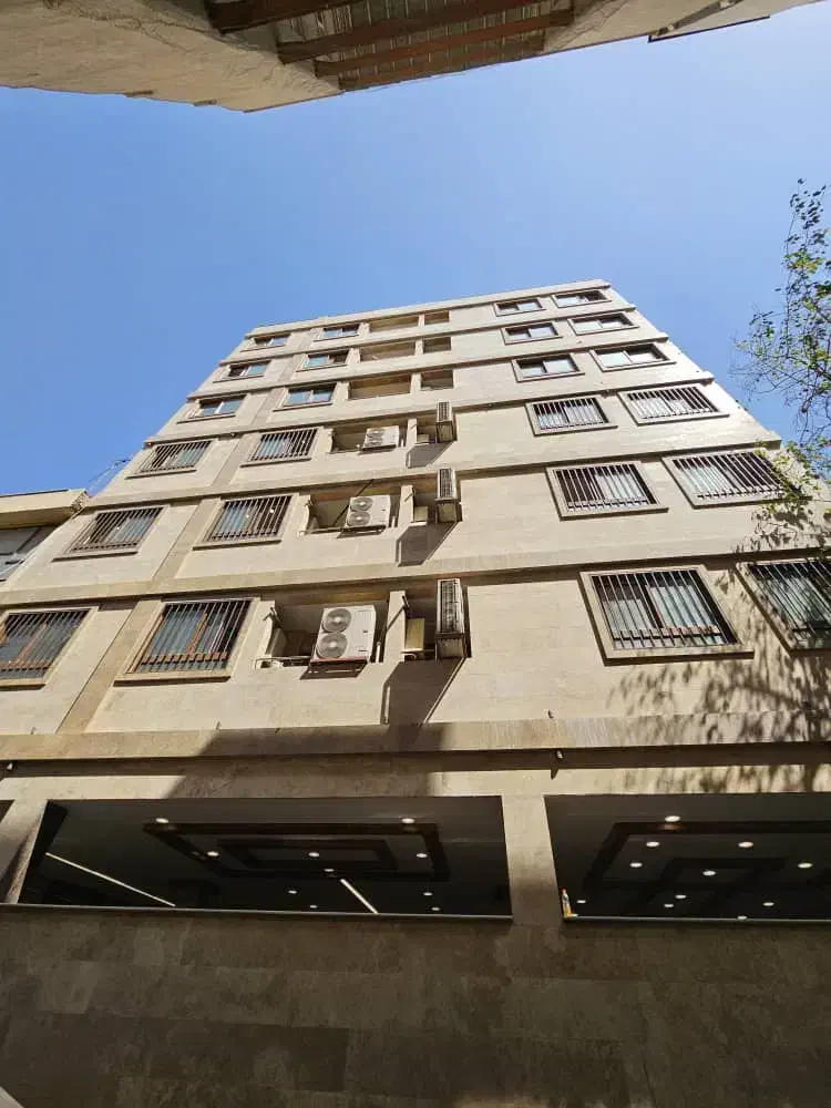 یکجا تجاری و اداری ۱۵۰۰ متر مفید تابلو خور