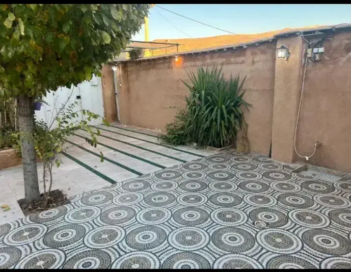 اجاره روزانه باغچه دارای سوییت مبله دروستای اتشکده