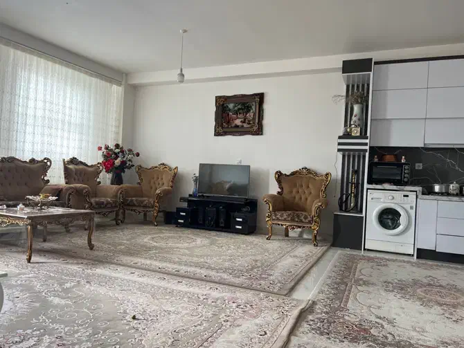 ۱۲۰ متر میراشرف  دوخواب  پارکینگ اسانسور