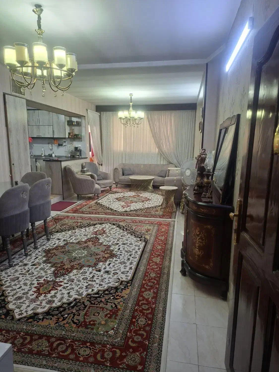رهن کامل  واحد ۷۳ متری با پارکینگ بدون مزاحم