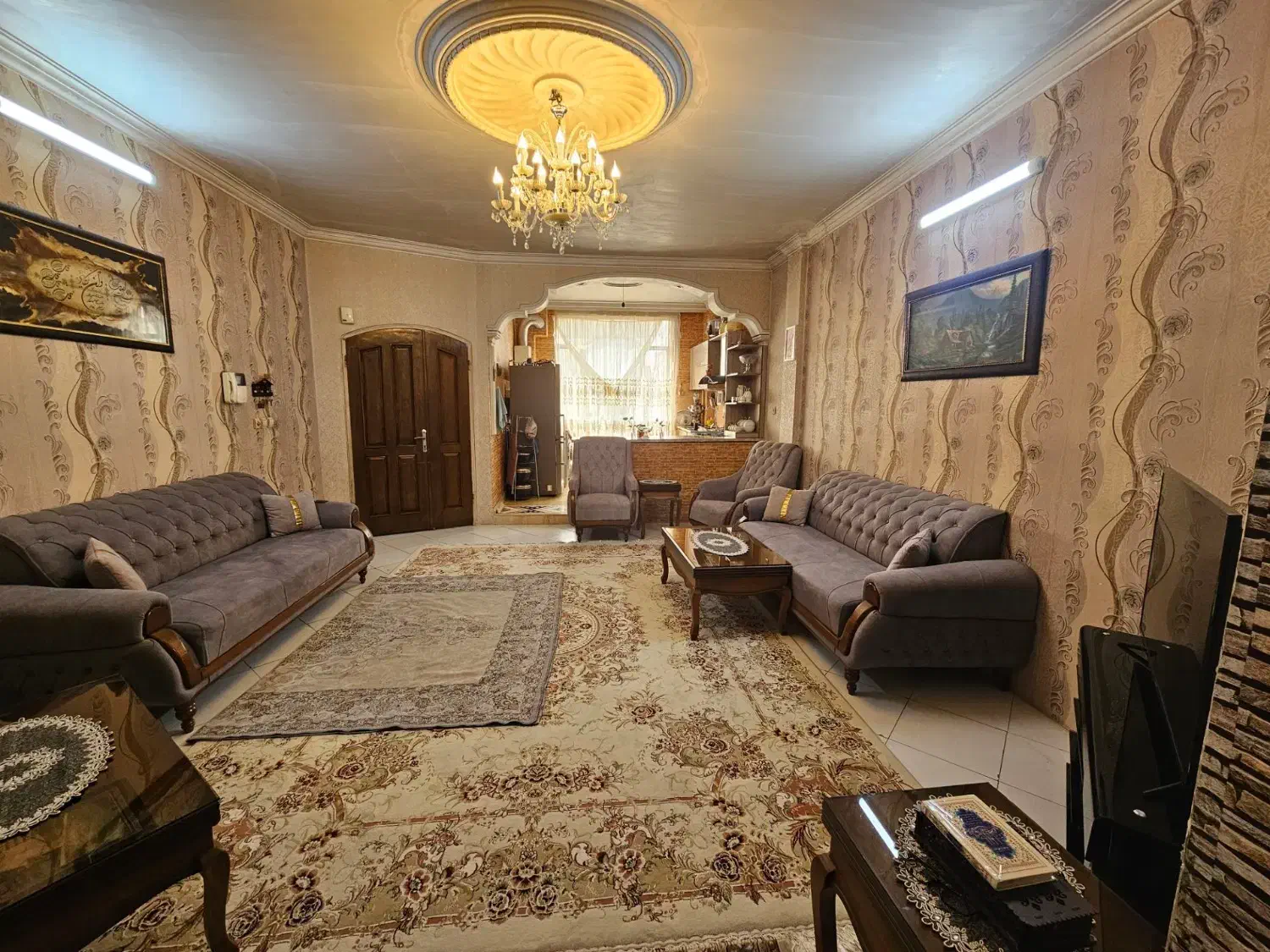 کارگزاری املاک آرتا آپارتمان ۷۵ متری