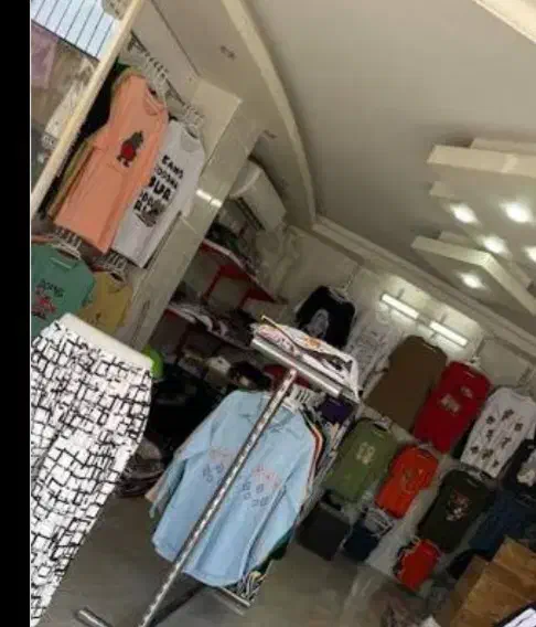 مغاز ۱۸ متری سند دار