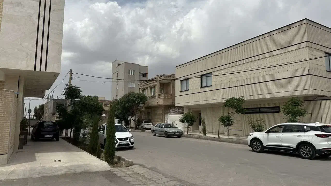 ویلایی 3 خواب دوبلکس بهترین لوکیشن (کمیل_امیرکبیر)