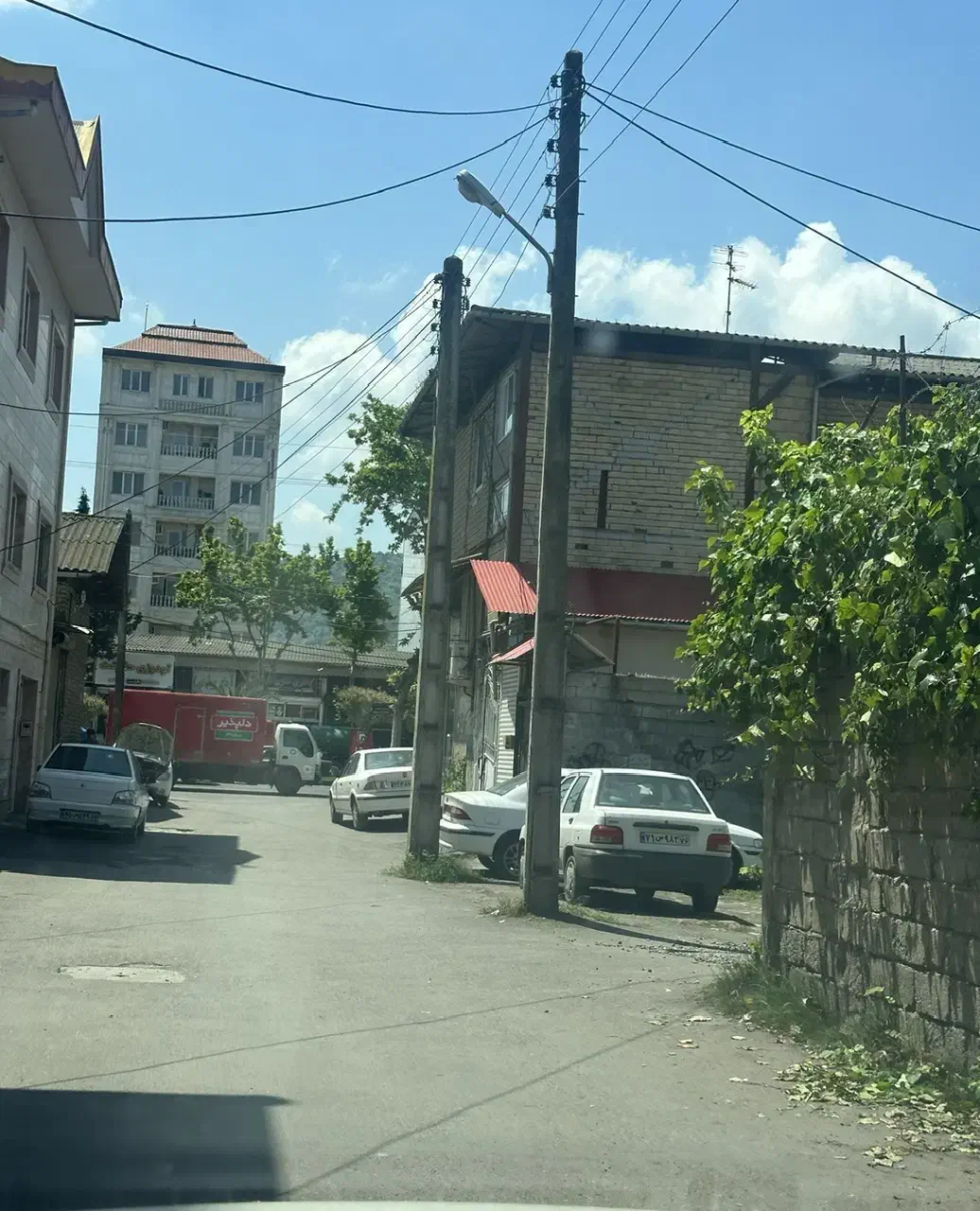 زمین تجاری مسکونی بر دوم‌ خیابان