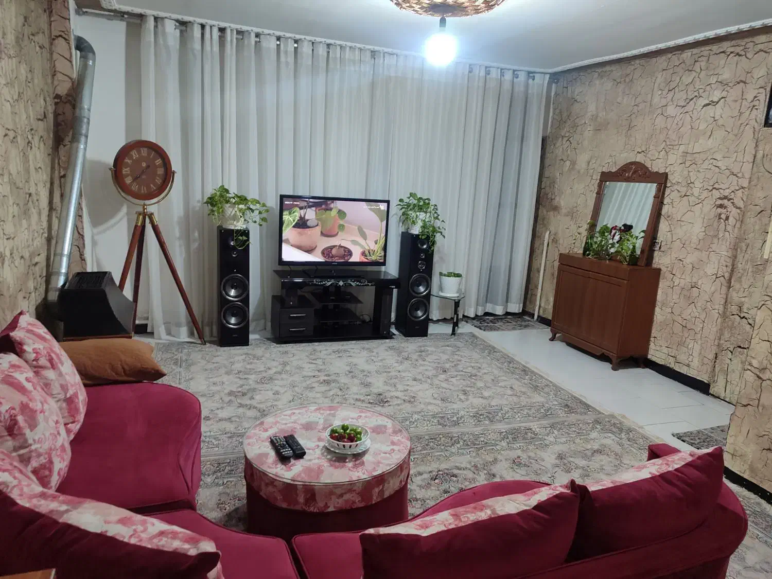 فروشی معاوضه هم دارم با اریسان و نیسان مدل ۹۶ ۹۷